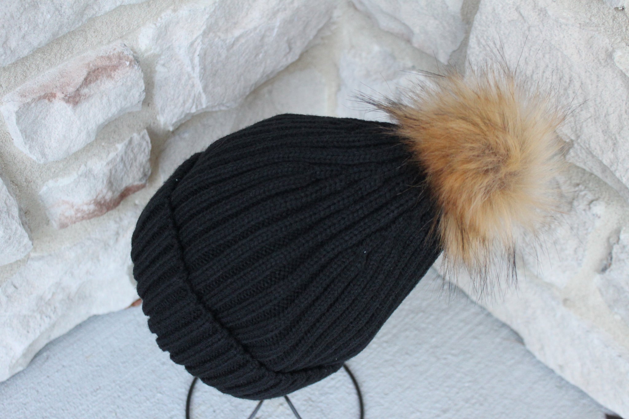 Ribbed Beanie with Removable Pom - BLACK – Embellished